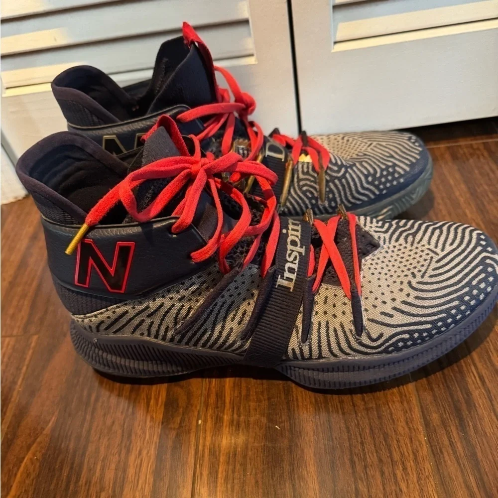 Size 9 - Men’s New Balance OMN1S Black History Month 2020
